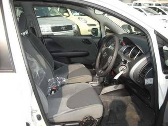 2005 Honda Fit Pictures