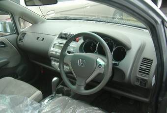 2005 Honda Fit Photos