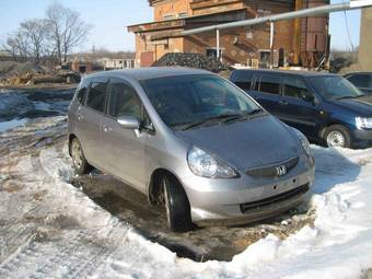 2005 Honda Fit Photos