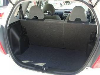 2005 Honda Fit Photos