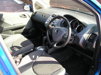 2005 Honda Fit Photos