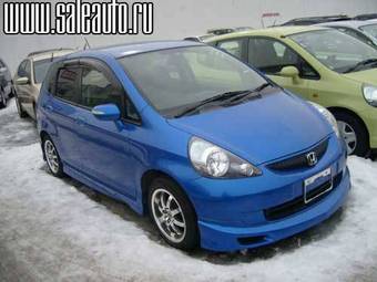 2005 Honda Fit Pics