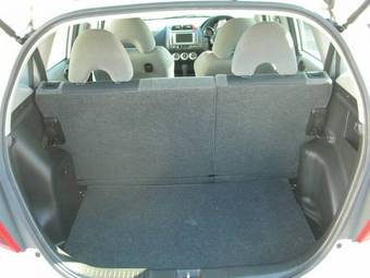 2005 Honda Fit Photos