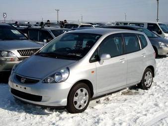 2005 Honda Fit Photos