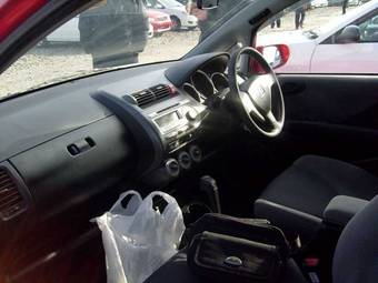 2005 Honda Fit Photos