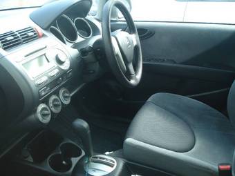 2005 Honda Fit Pictures