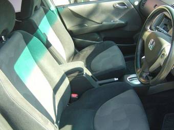 2005 Honda Fit Photos