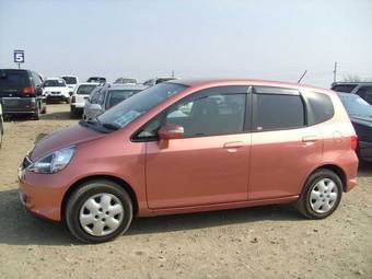2005 Honda Fit Photos