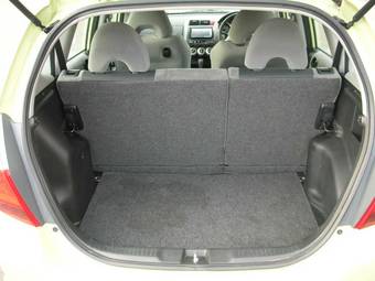 2005 Honda Fit Photos