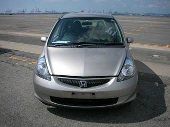 2005 Honda Fit Photos