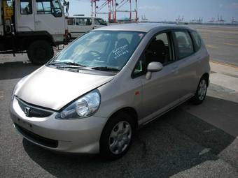 2005 Honda Fit Pictures