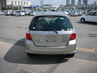 2005 Honda Fit Wallpapers