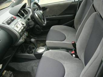 2005 Honda Fit Pictures