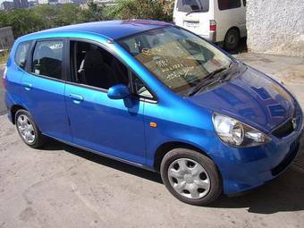 2005 Honda Fit Photos