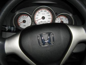 2005 Honda Fit Images