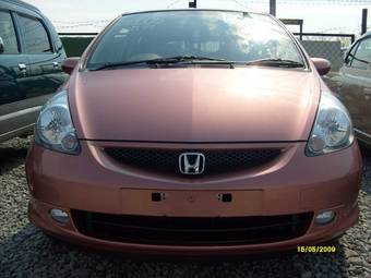 2005 Honda Fit Photos