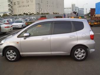 2005 Honda Fit Photos