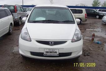 2005 Honda Fit Pictures