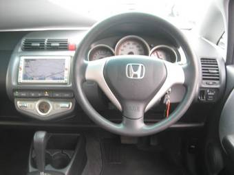 2005 Honda Fit Photos