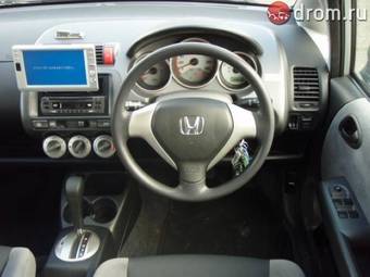 2005 Honda Fit Pictures