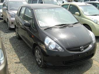 2005 Honda Fit Photos