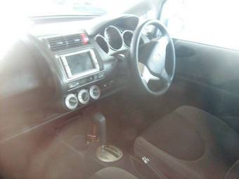 2005 Honda Fit Photos