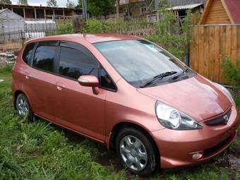 2005 Honda Fit Pictures