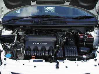 2005 Honda Fit Wallpapers