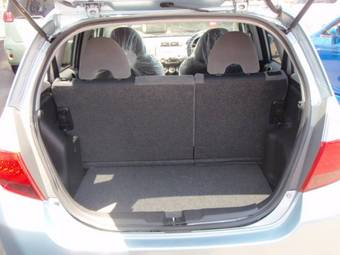 2005 Honda Fit Photos