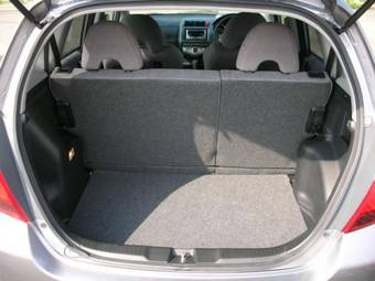 2005 Honda Fit Pictures