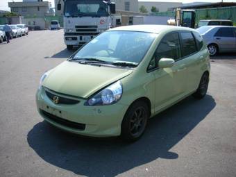 2005 Honda Fit Photos