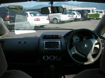 2005 Honda Fit Images