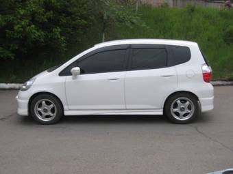 2005 Honda Fit Photos