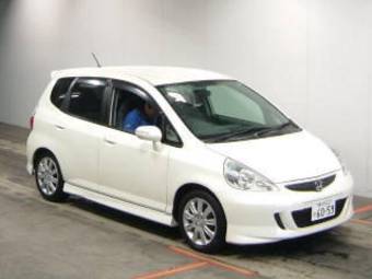 2005 Honda Fit Photos