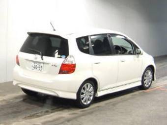 2005 Honda Fit Pictures