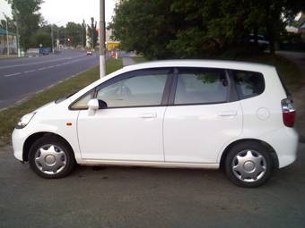 2005 Honda Fit Pictures