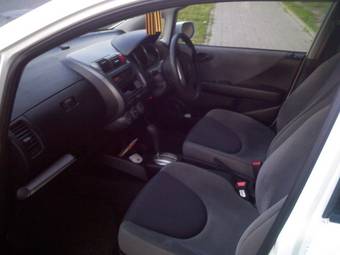 2005 Honda Fit Photos