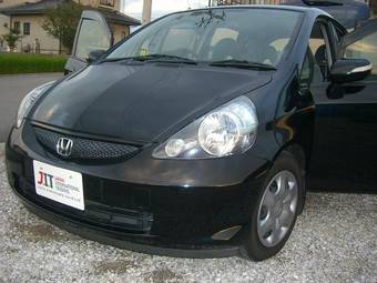 2005 Honda Fit Photos