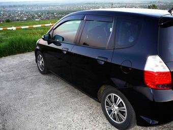 2005 Honda Fit Pictures