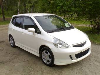 2005 Honda Fit Pictures