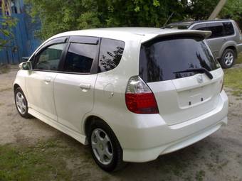2005 Honda Fit Photos