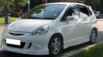 2005 Honda Fit Photos