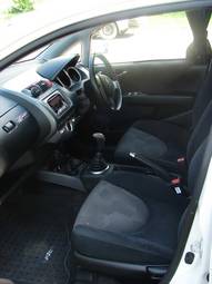 2005 Honda Fit Pictures