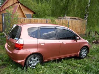 2005 Honda Fit Photos