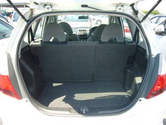2005 Honda Fit Pictures