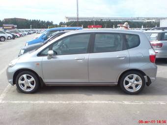 2005 Honda Fit Pictures