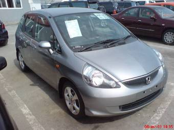2005 Honda Fit Photos