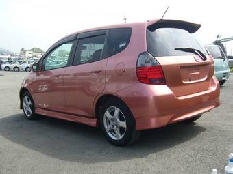 2005 Honda Fit Photos