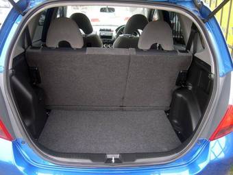2005 Honda Fit Photos