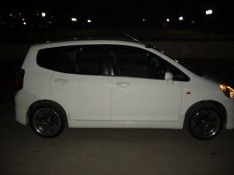 2005 Honda Fit Pictures